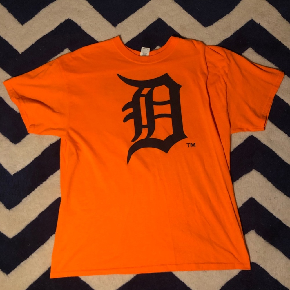 Orange MLB Tigers Tee Shirt XL (Unisex)